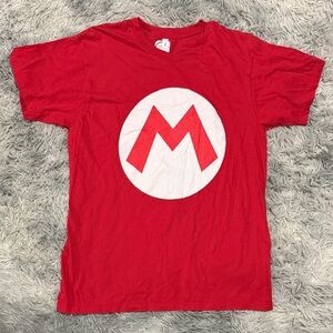 Nintendo Mario shirt Large
